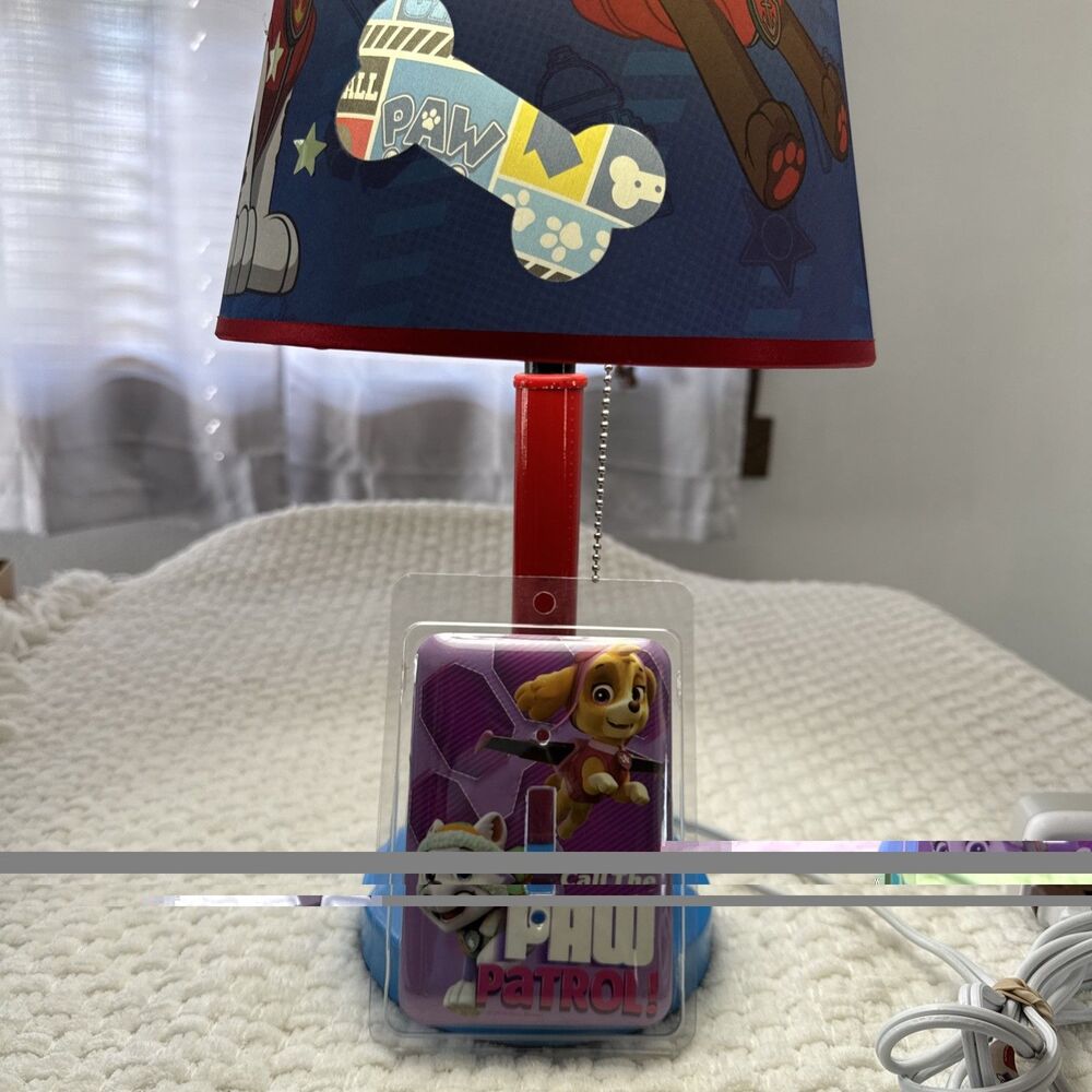 Nickelodeon Paw Patrol 19" Table Lamp And Light Switch Cover